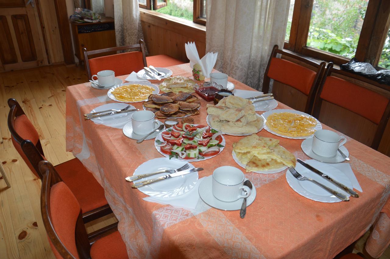 Ailama Guesthouse Μέστια Εξωτερικό φωτογραφία