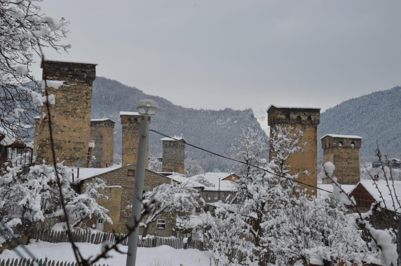 Ailama Guesthouse Μέστια Εξωτερικό φωτογραφία